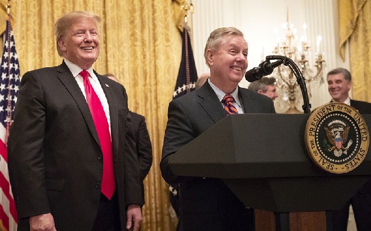 Muere Lindsey Graham, provida y proguerra