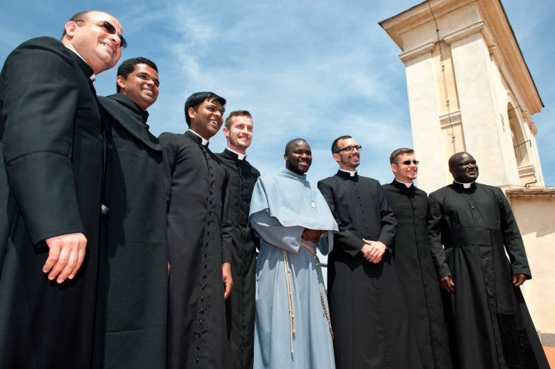 La Fundación CARF financia la formación de 1.960 seminaristas y sacerdotes de 85 países La Fundación CARF financia la formación de 1.960 seminaristas y sacerdotes de 85 países