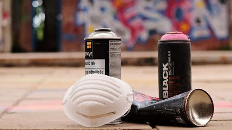 Abortistas atacan con pintura una cl�nica cat�lica de la Orden de Malta en Flensburg