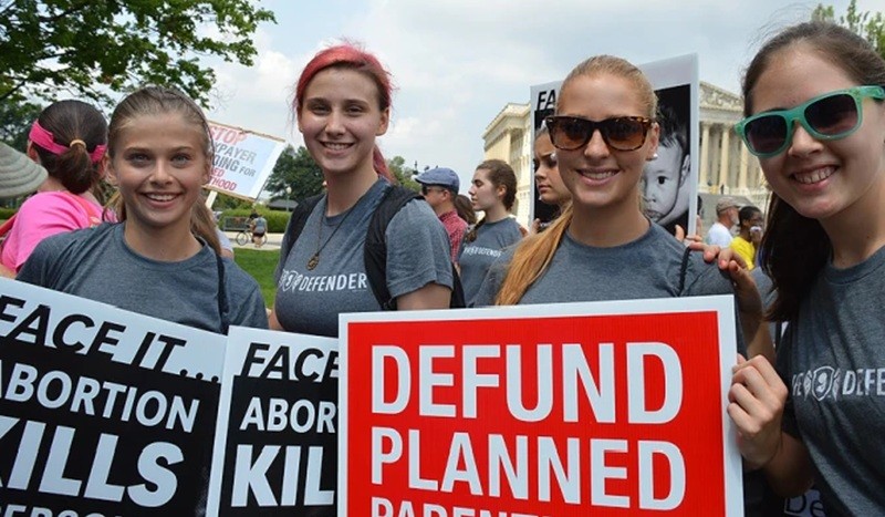 128 congresistas y senadores republicanos piden al inspector general de Sanidad que investigue a Planned Parenthood por posible fraude