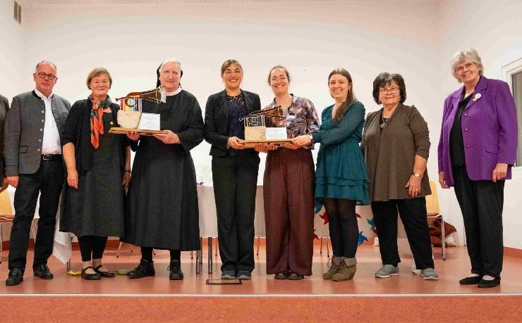 Premio Trompeta de Jeric� para mujeres que solicitaron entrar en el seminario
